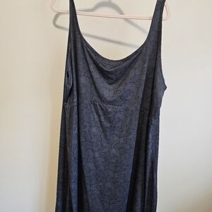 Columbia Black and Gray Patterned Top